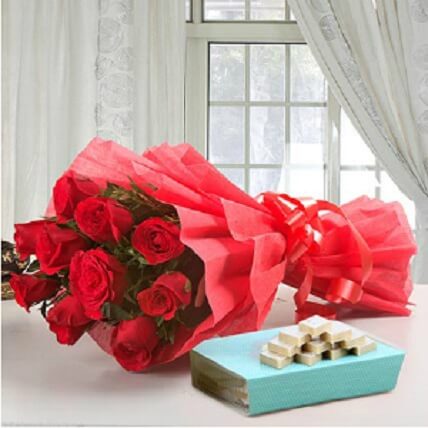 Bunch Of 10 Red Roses And 1/2 Kg Kaju Katli