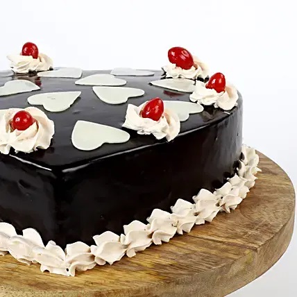 Order Chocolatey Hearts Cream Cake , Buy and Send Chocolatey Hearts Cream  Cake Online - OgdMart